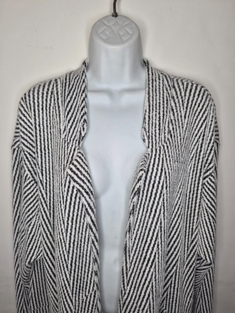 Express Womens XL Long Sleeve Open Cardigan Duster Overcoat Black White Striped - Picture 6 of 15